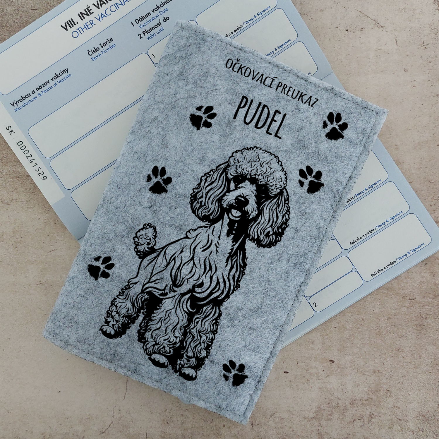Obal na očkovací preukaz (petpass)  Pudel