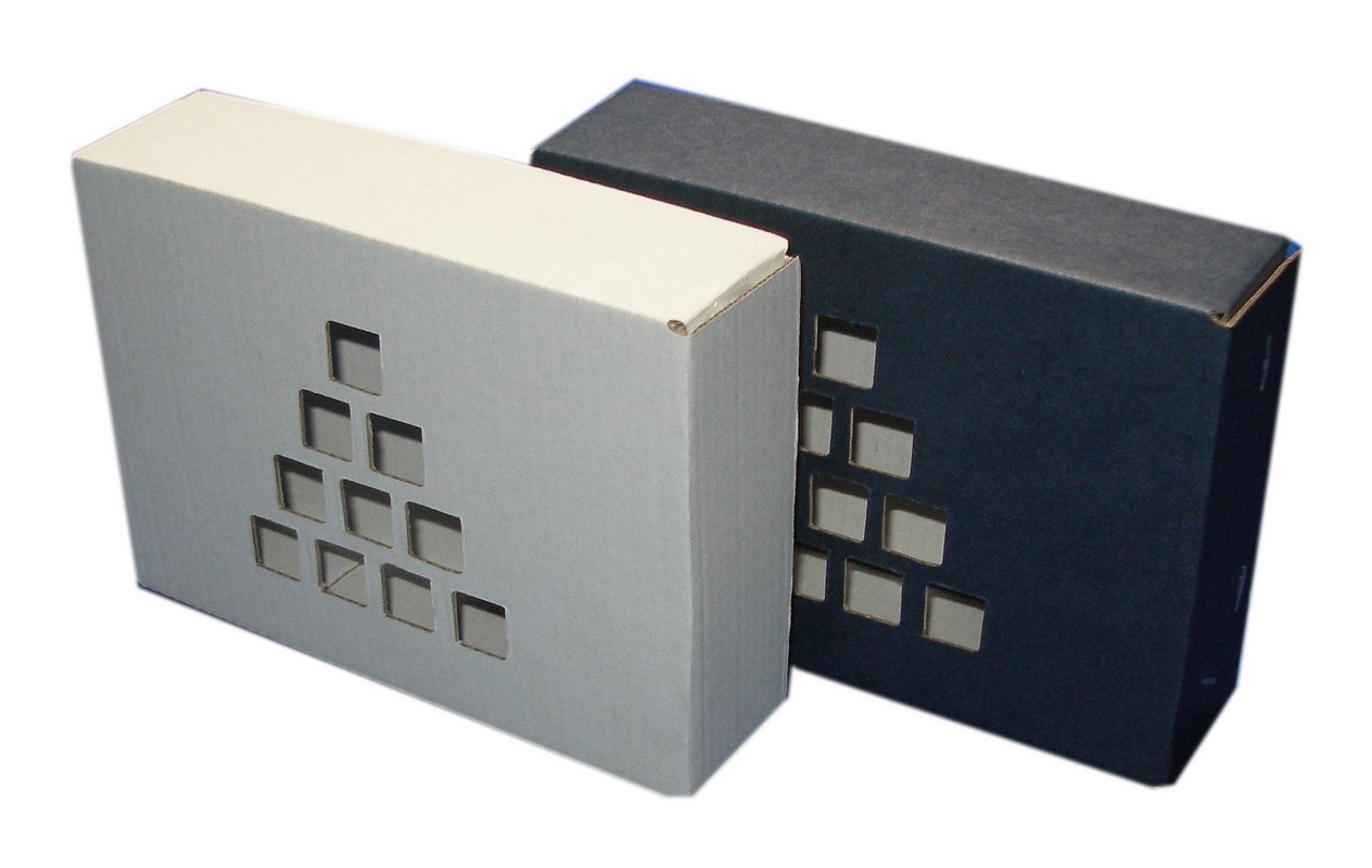 Ozdobná krabica ,152 x 108 x 40 mm ,bielo-biela