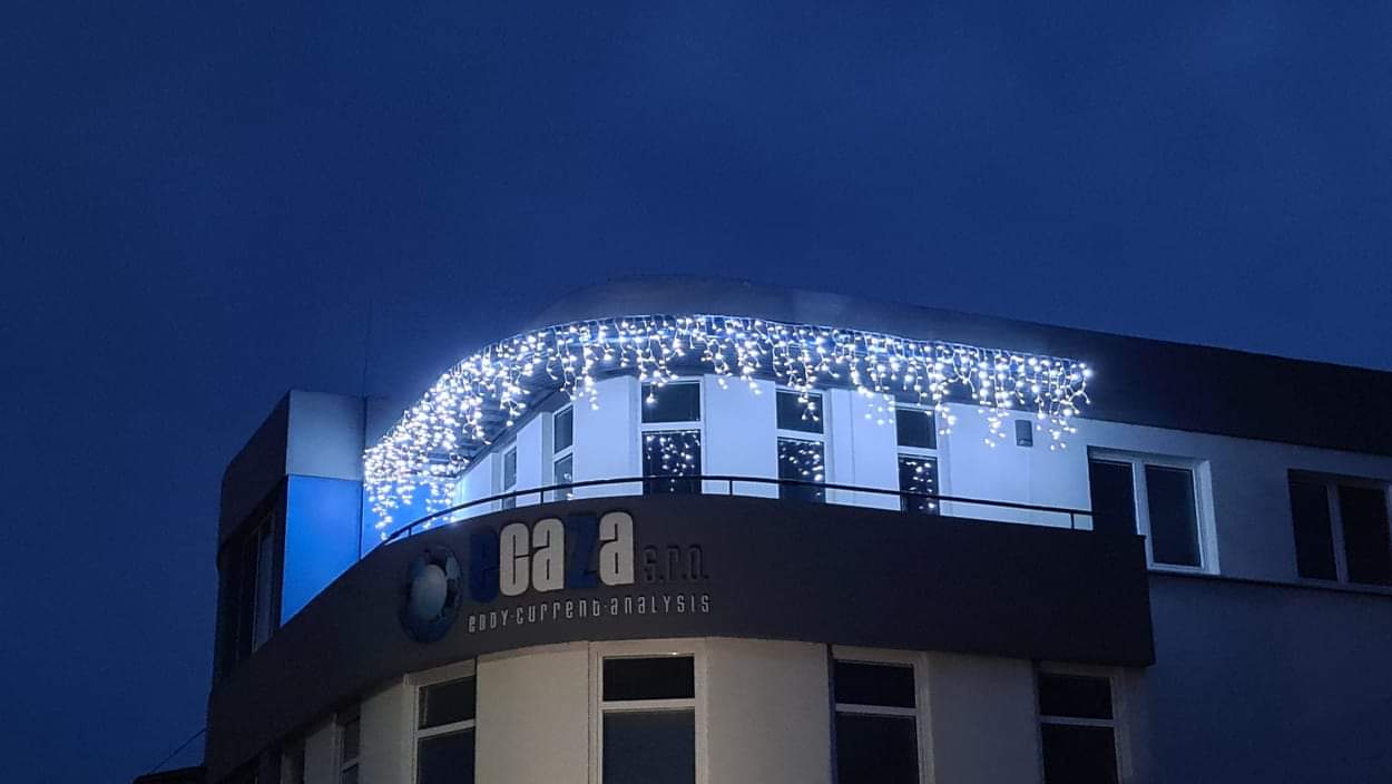 Vianočné LED svetelné cencúle, studená biela 3m x 1,2m (228 LED)