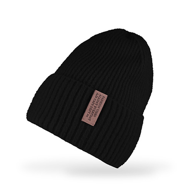Dámska zimná čiapka s patentom Ajs 56-58 cm