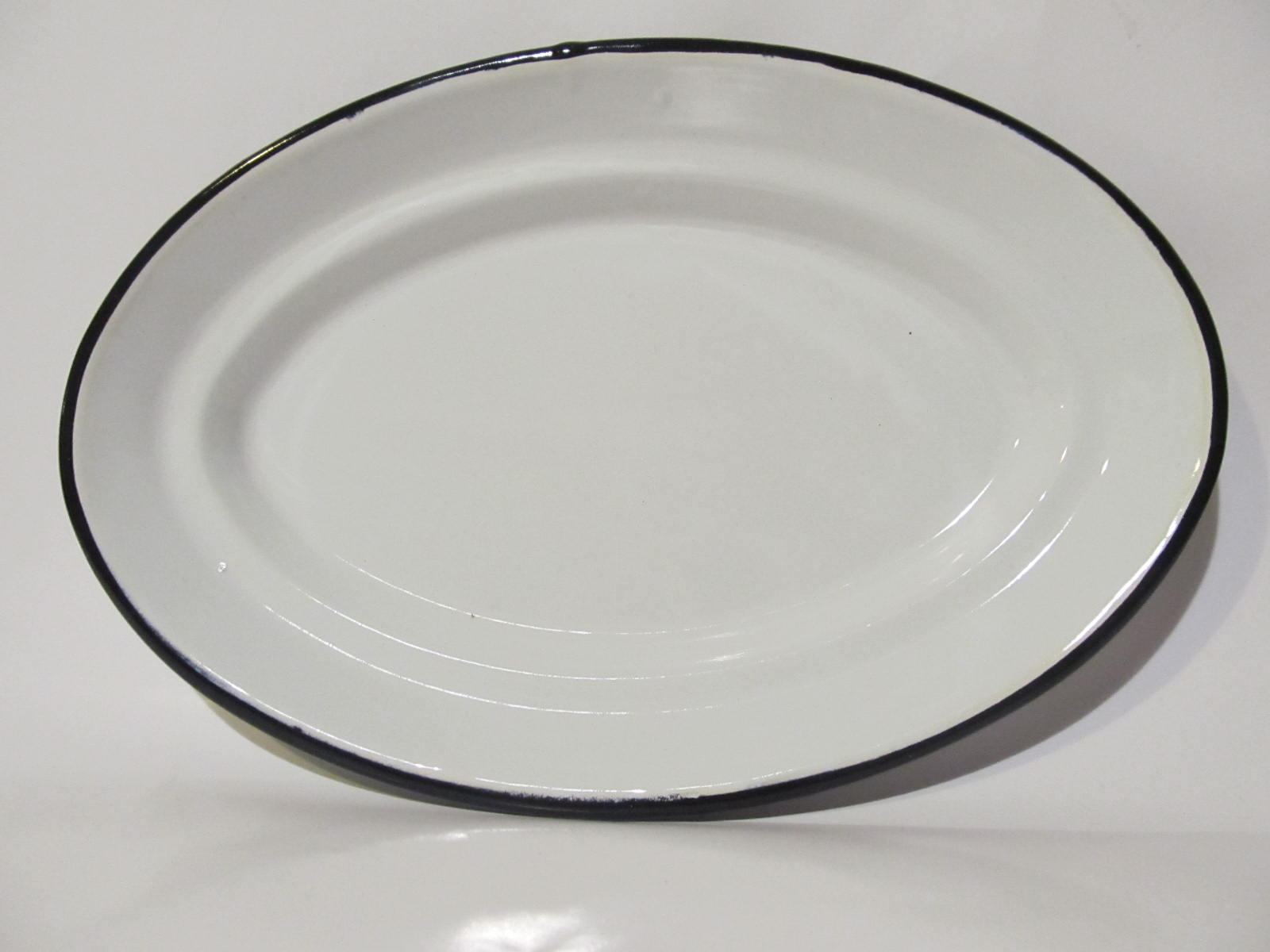 Oválny smaltovaný tanier 38 cm