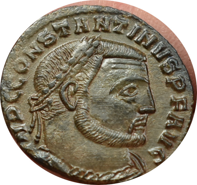 Constantinus I. 306-337 Follis