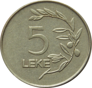 Albánsko 5 Leke 2000