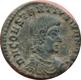 Constantinus Gallus 351-354 Follis