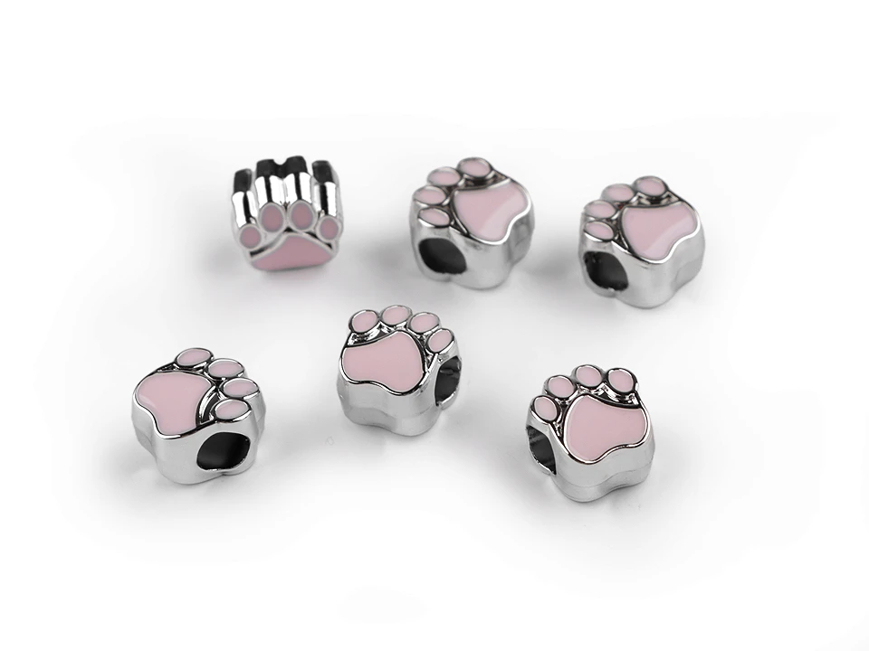 Plastové korálky s veľkým prievlakom labka 11x11 mm- 6ks