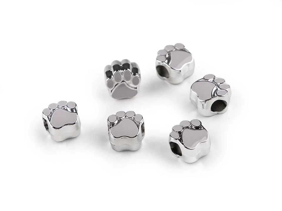 Plastové korálky s veľkým prievlakom labka 11x11 mm- 6ks