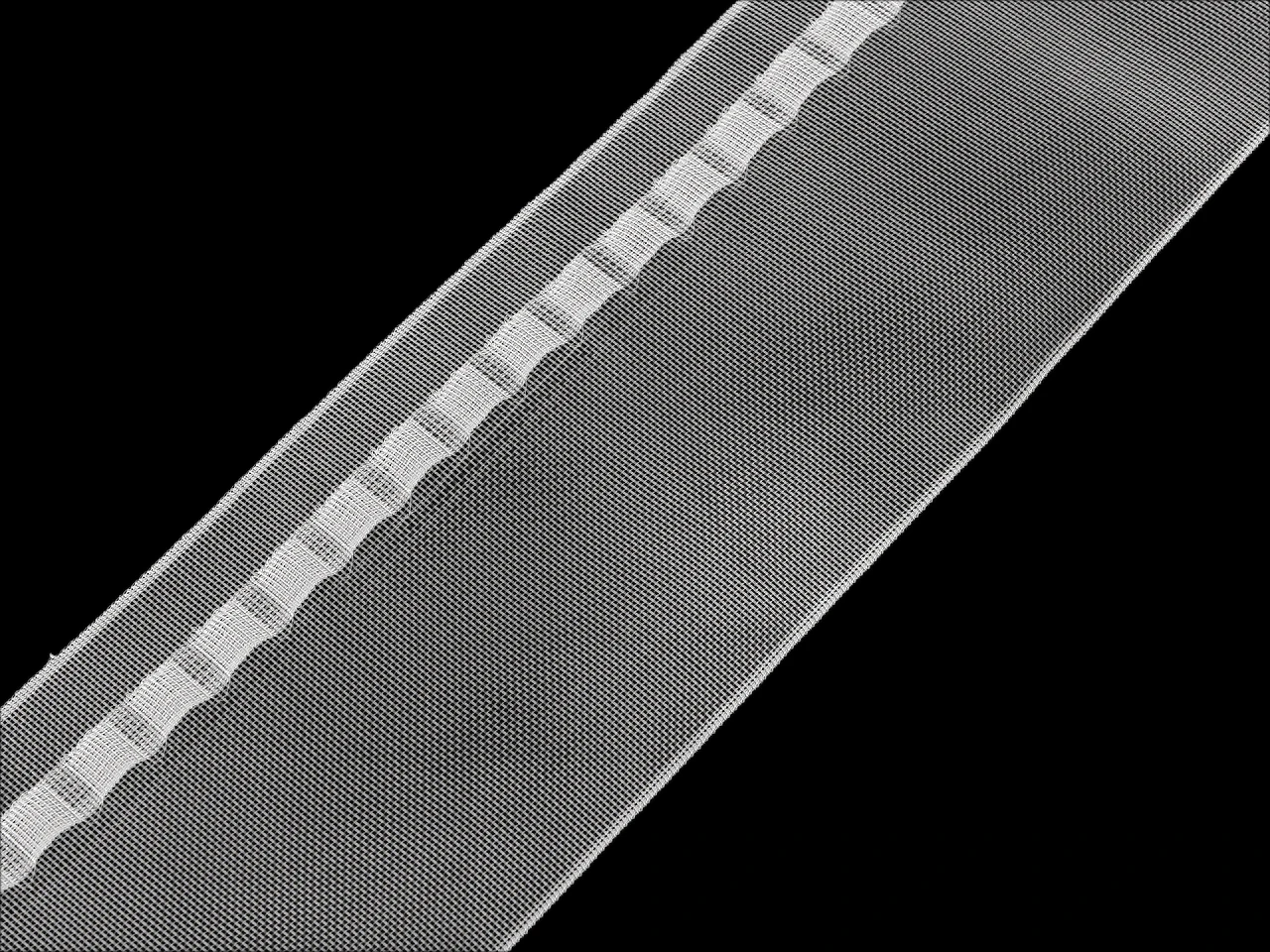 Záclonovka šírka 10 cm s pútkami- 1m