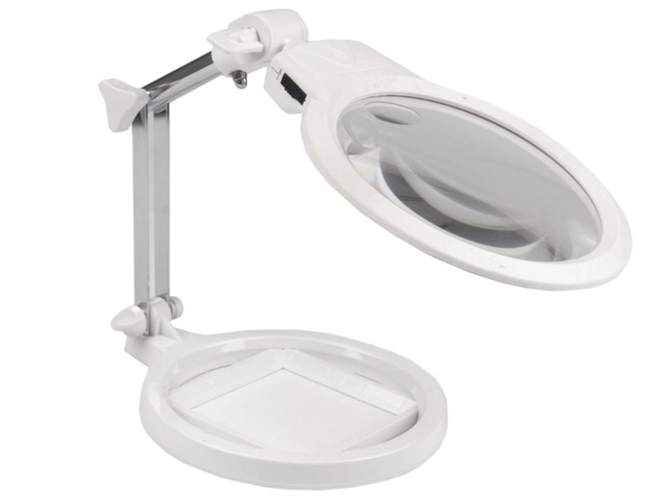 Lupa na stôl s Led svetlom 15x19x25 cm 