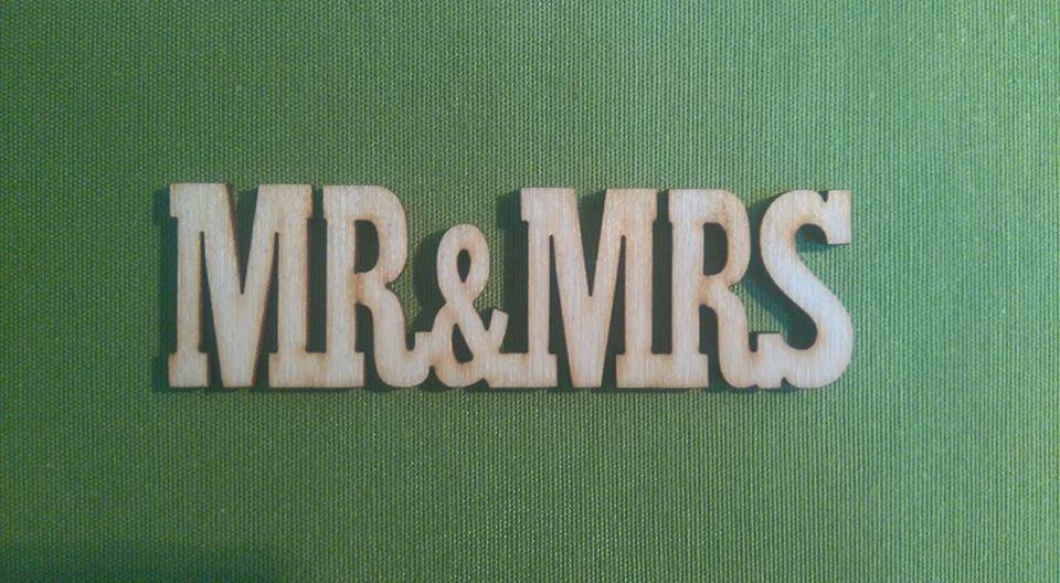 DREVENÝ NÁPIS- MRandMRS