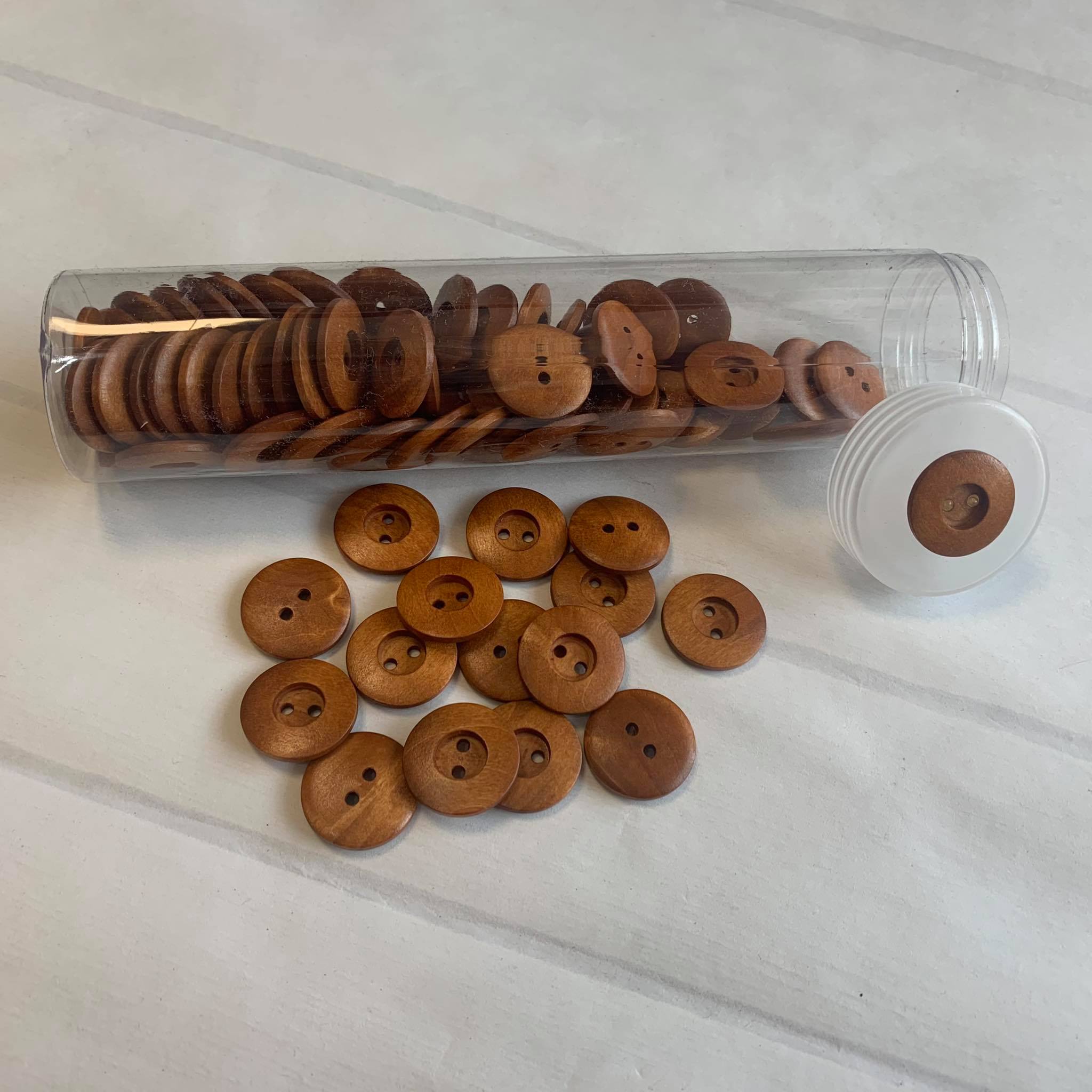 Drevený gombík veľkosť 23 mm