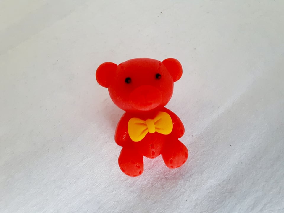 Ozdobný gombík macko - 1 ks