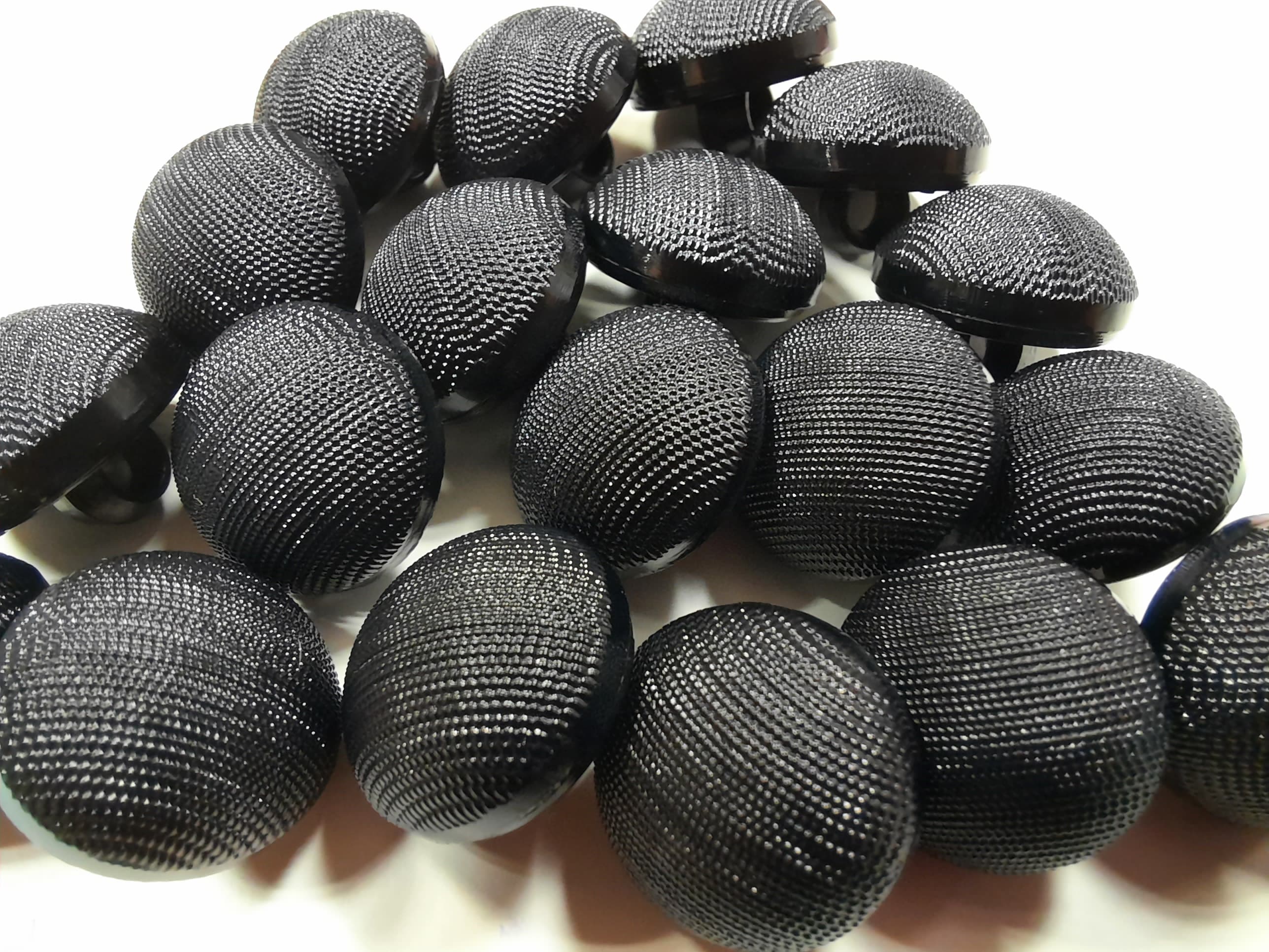 Vrúbkovaný gombík  Ø 13mm - 1 ks