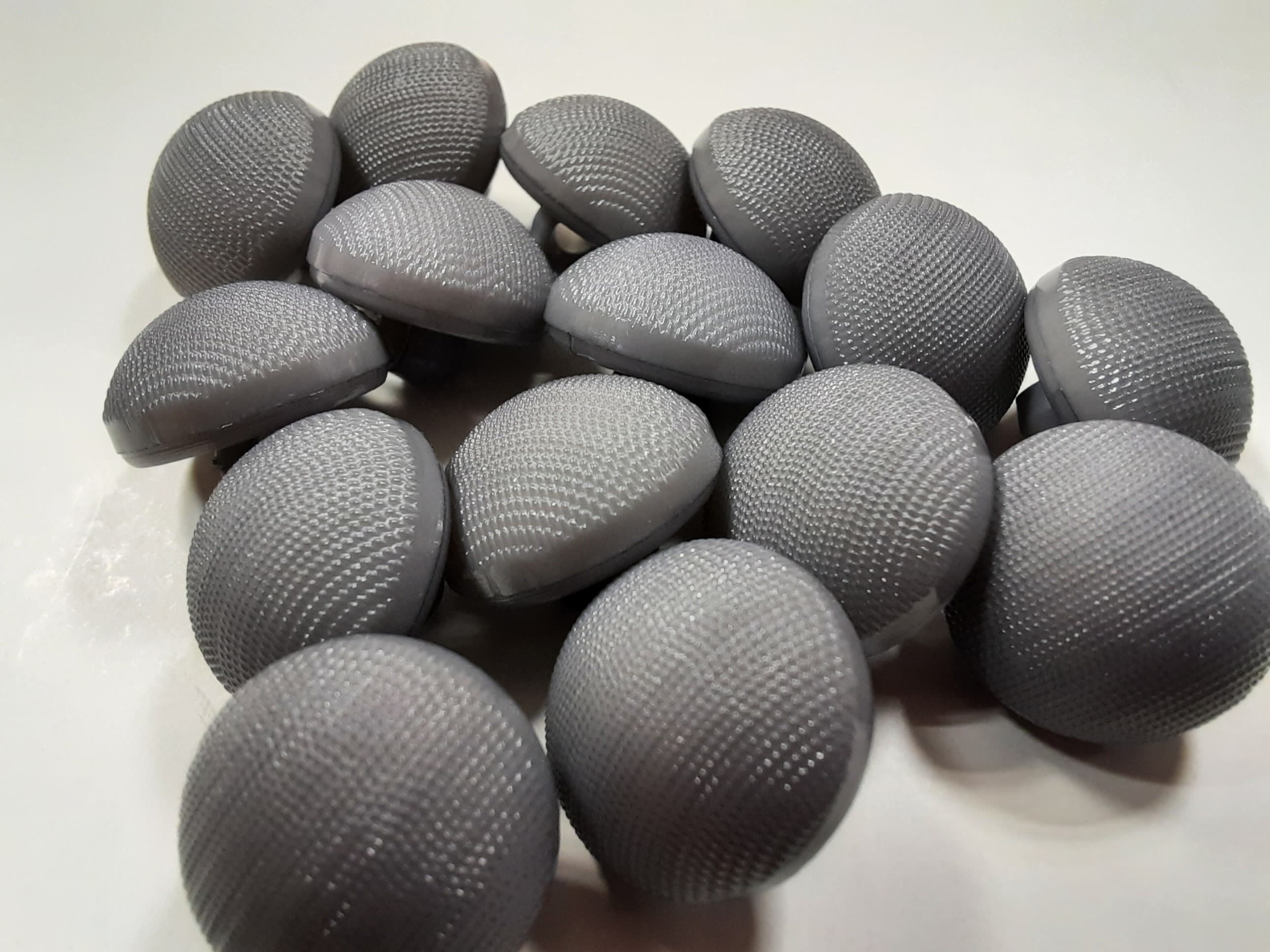 Vrúbkovaný gombík  Ø 13mm - 1 ks
