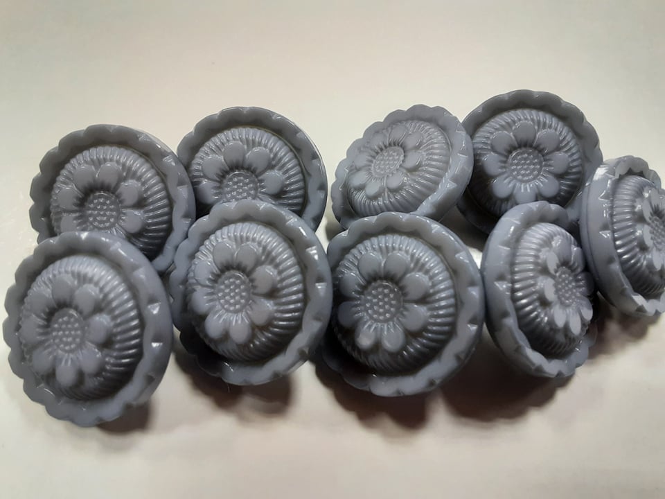Gombík s vzorom "kvietok" Ø 13mm - 1 ks