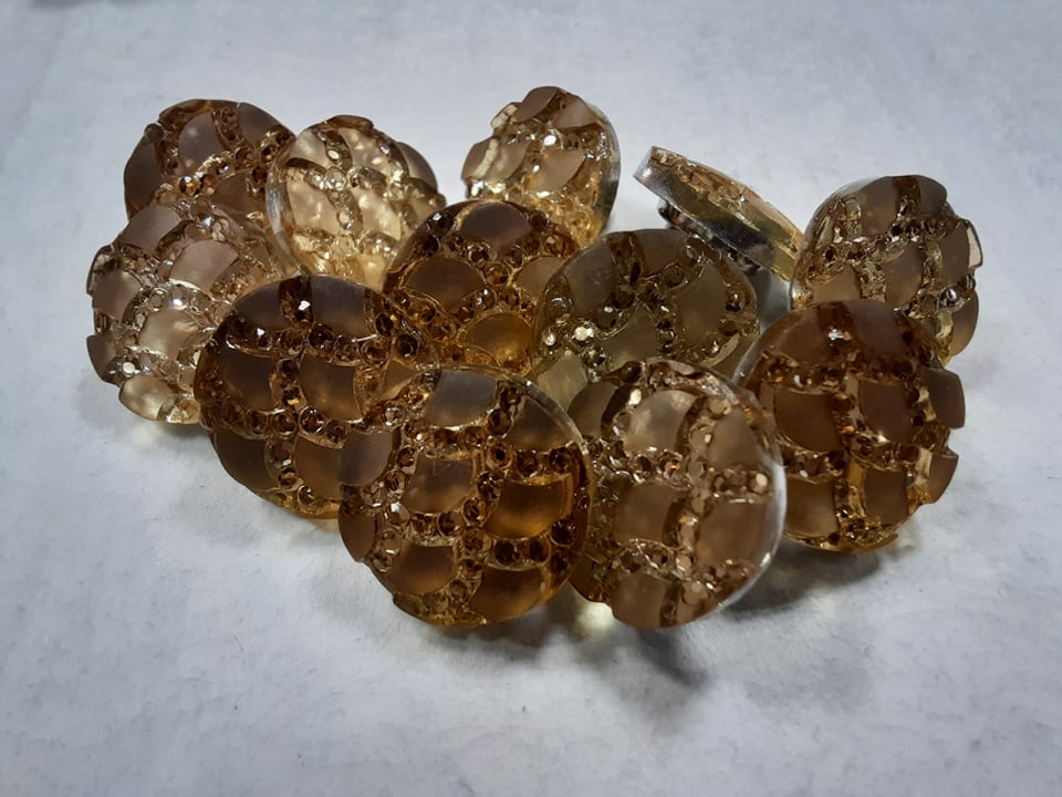 Elegantný vzorovaný gombík Ø 17mm - 1 ks