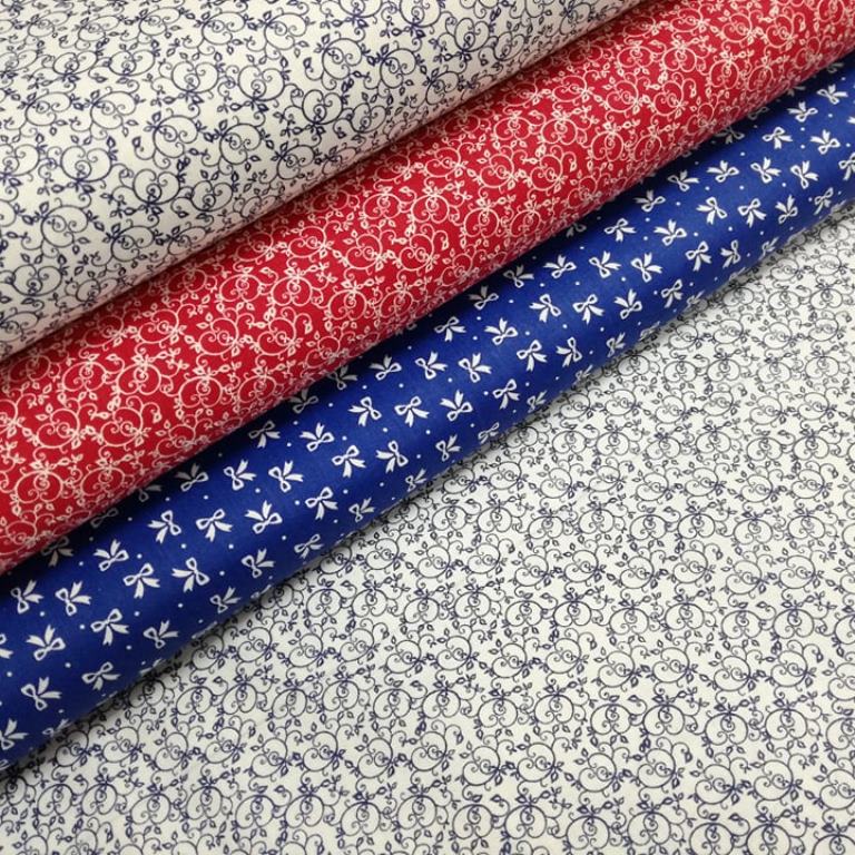 MODRÉ ORNAMENTY NA BIELEJ BAVLNE