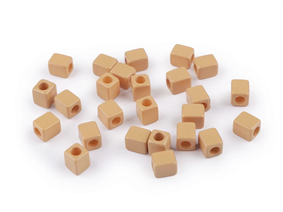 Plastové korálky kocka 6x6 mm- 5g
