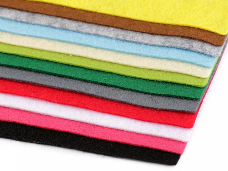 Látková dekoratívna plsť / filc soft 30x30 cm - 12ks