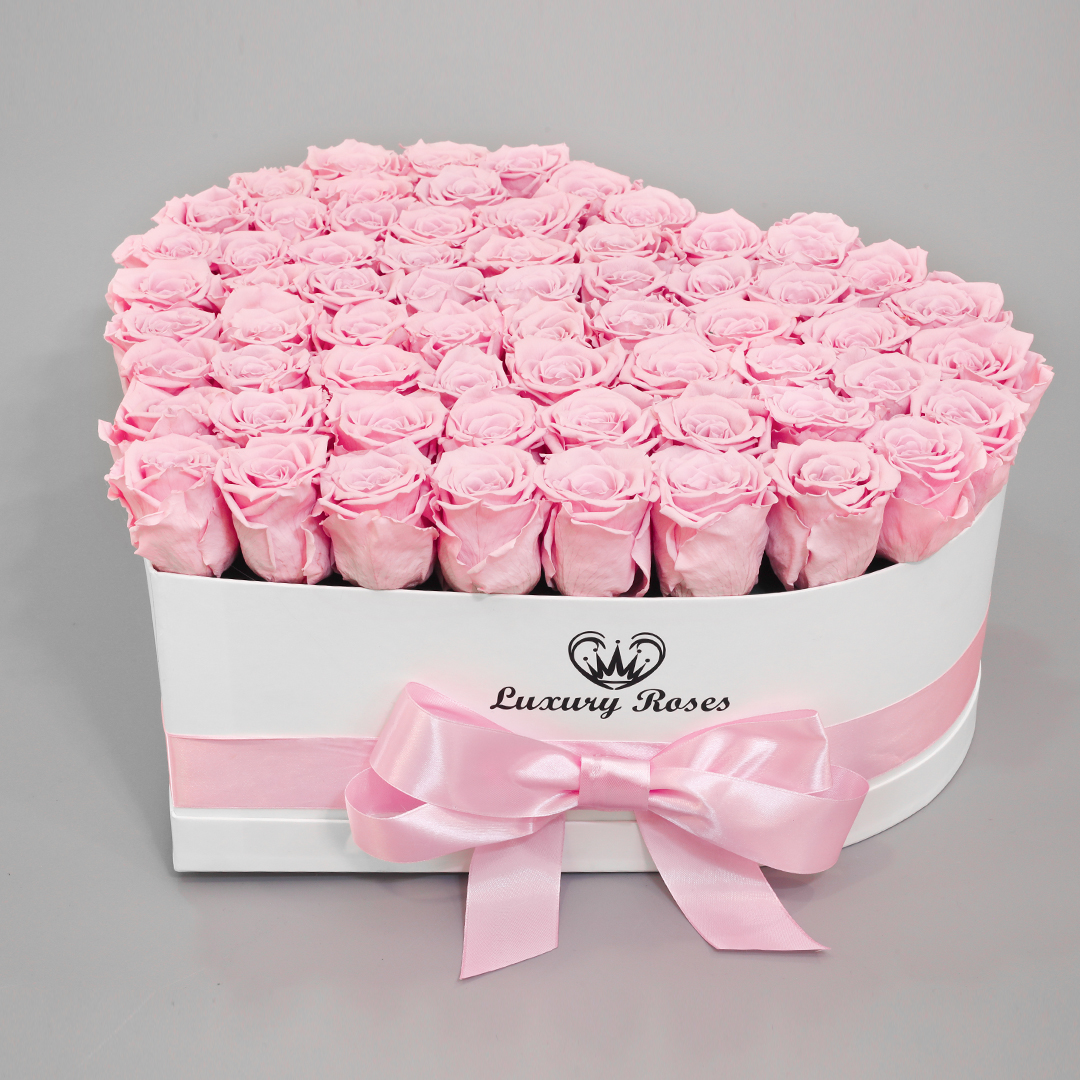 Luxusný biely mega box srdce s trvácnymi ružovými ružami