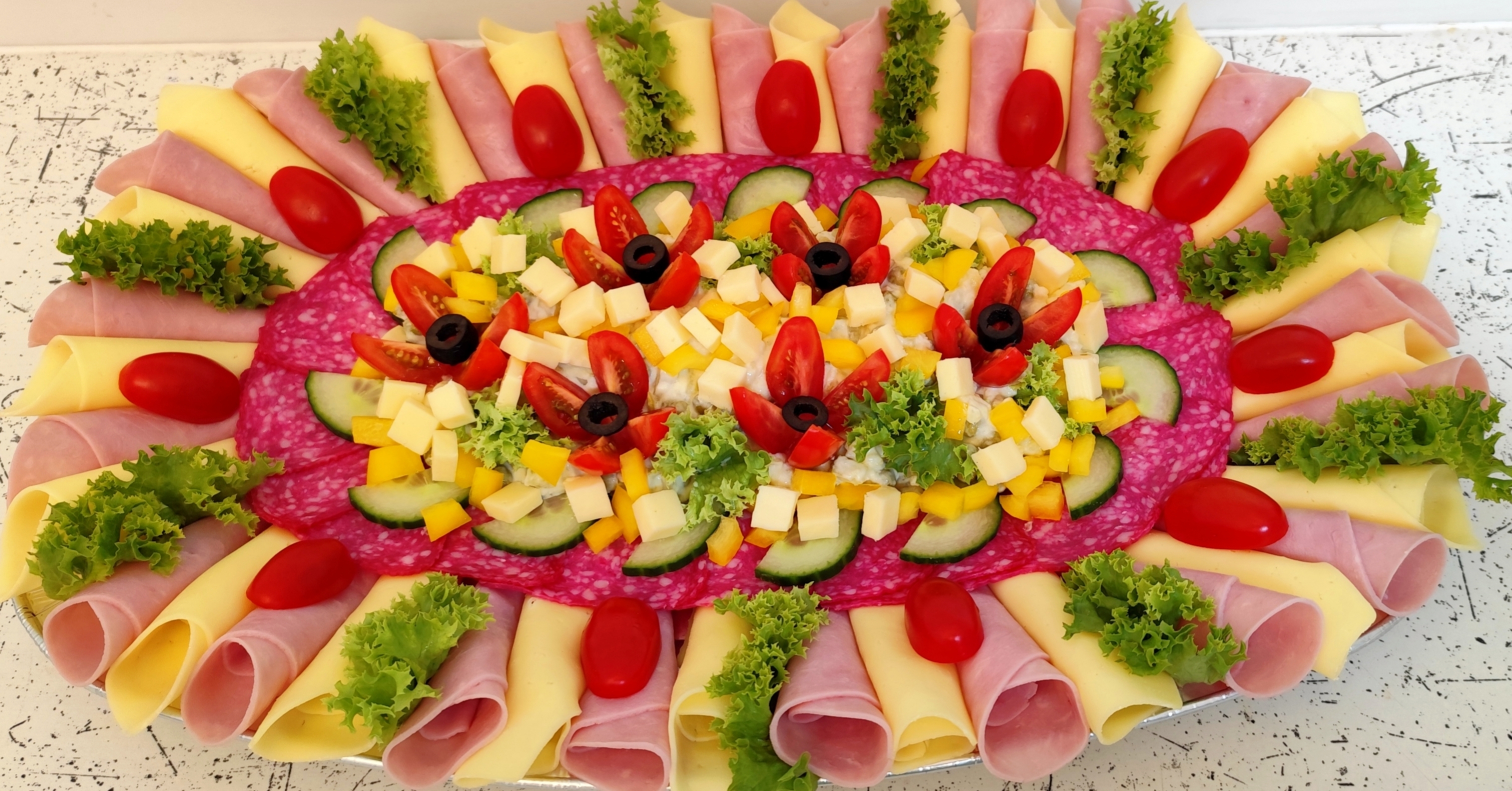 Obložená misa 1500 g, č.15